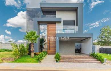 Imagem: A casa em condomínio possui 3 Dormitórios, 4 Banheiros, 4