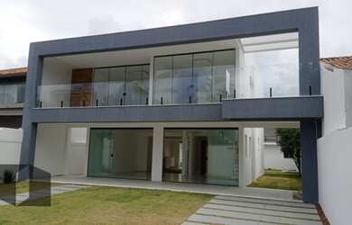 Imagem: A casa em condomínio possui 4 Dormitórios, 5 Banheiros, 2