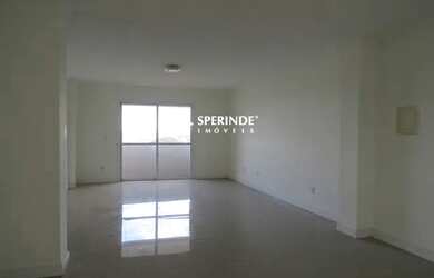 Imagem: O apartamento possui 2 Dormitórios, 1 Banheiro, 2 Vagas na