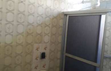 Imagem: A casa possui 1 Dormitório, 1 Banheiro, 1 Vaga na garagem