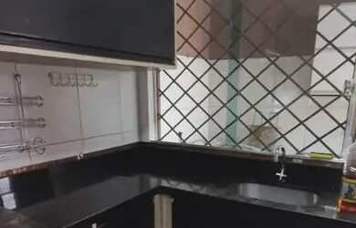 Imagem: A casa em condomínio possui 2 Dormitórios, 2 Banheiros, 2