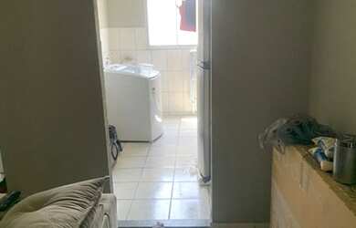 Imagem: O apartamento possui 2 Dormitórios, 1 Banheiro, 5 Vagas na