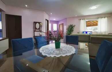 Imagem 2: Casa Padrão em Jundiaí. Churrasqueira, Varanda, 175m² de Áreae3 Vagas...
