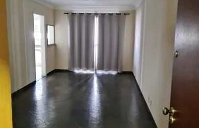 Imagem: O apartamento possui 3 Dormitórios, 2 Banheiros, 1 Vaga na