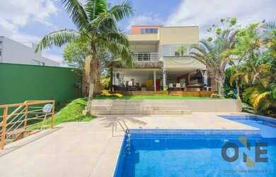 Imagem: A casa em condomínio possui 5 Dormitórios, 5 Banheiros, 4