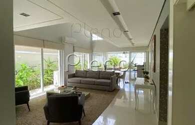 Imagem 3: Venda Casa com 270,00 metroQuadrado, 3 dormitório s , 4 vaga s . Swiss...