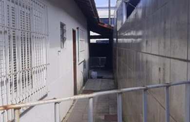 Imagem 12: CASA C EDÍCULA NA VL MIRIM PRAIA GRANDE, AO LADO DA RODOVIÁRIA