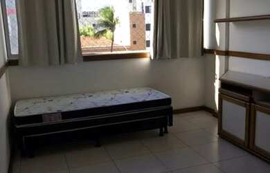 Imagem: O quarto está localizado em Ondina, Salvador para alugar por