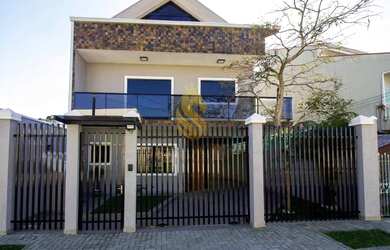 Imagem: A casa possui 5 Dormitórios, 5 Banheiros, 3 Vagas na garagem