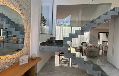 Imagem 4: Vendo Excelente Casa duplex - Localizada no condomínio Alphaville Rio...