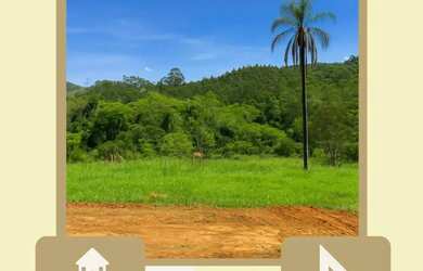 Imagem: O terreno possui 600m² de Área e está localizado em Portão