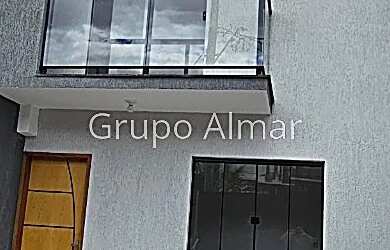 Imagem: A casa possui 3 Dormitórios, 3 Banheiros, 2 Vagas na garagem