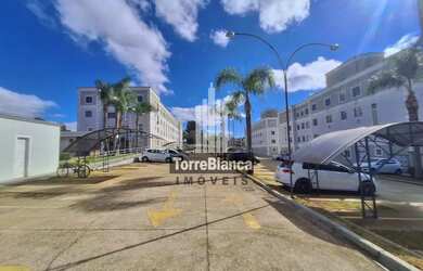 Imagem: O apartamento possui 2 Dormitórios, 1 Banheiro, 1 Vaga na garagem