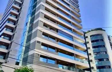 Imagem: O apartamento possui 4 Dormitórios, 5 Banheiros, 4 Vagas na