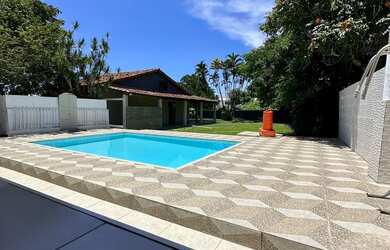 Imagem: A casa à venda possui Acomodam 30 pessoas e está localizado