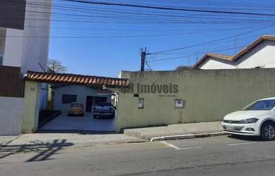 Imagem: O terreno possui 580m² de Área e está localizado em Centro