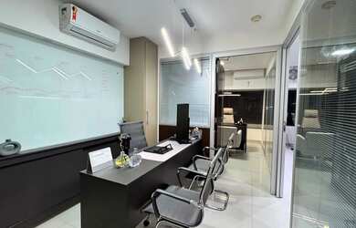 Imagem 5: SALA COMERCIAL DE ALTO PADRÃO PORTEIRA FECHADA - PRÓXIMO AO SALVADOR SHOPPING