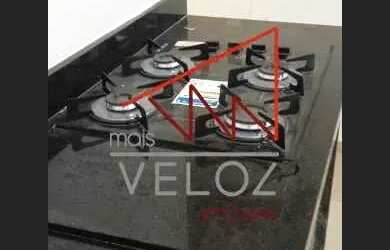 Imagem: A kitnet possui 1 Banheiro, 33m² de Área e está localizado