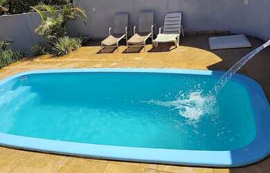 Imagem: A casa possui 2 Dormitórios, 1 Banheiro, 5 Vagas na garagem