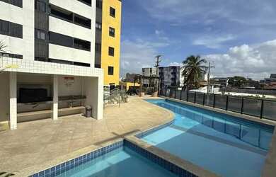 Imagem: O apartamento possui 3 Dormitórios, 1 Banheiro, 2 Vagas na