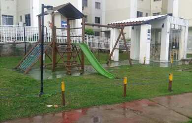 Imagem: O apartamento possui 2 Dormitórios, 1 Banheiro, 1 Vaga na garagem