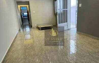 Imagem: A casa possui 3 Dormitórios, 3 Banheiros, 2 Vagas na garagem