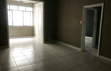 Imagem: O apartamento possui 2 Dormitórios, 1 Banheiro, 85m² de Área