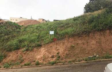 Imagem: O terreno possui 250m² de Área e está localizado em Chácara