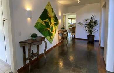 Imagem 6: Casa contemporânea em condomínio de Alto Padrao no miolo da Granja Viana,...