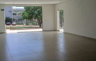 Imagem: O depósito possui 1 Vaga na garagem, 60m² de Área e está