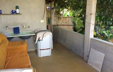 Imagem 5: Vendo casa. Varanda, Imóvel novo, 200m² de Áreae4 Vagas na garagem