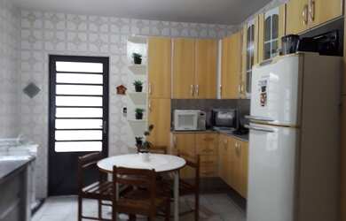 Imagem: O apartamento possui 3 Dormitórios, 2 Banheiros, 2 Vagas na