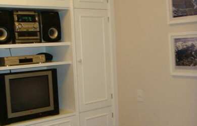 Imagem 16: CASA EM CONDOMÍNIO. Piscina, Churrasqueira, Guarda roupaeLareira