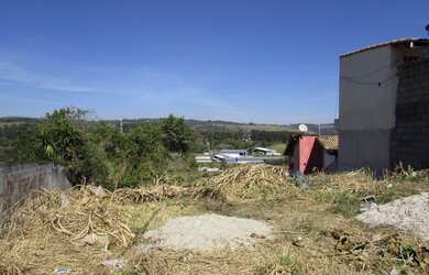 Imagem 4: Terreno Urbano 250 metros - Jardim Mosteiro - São Roque Acesso pelo Bairro...