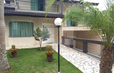 Imagem: A casa em condomínio possui 3 Dormitórios, 4 Banheiros, 4