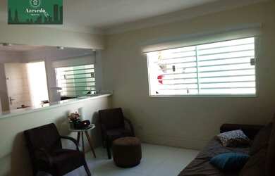 Imagem: A casa possui 3 Dormitórios, 3 Banheiros, 2 Vagas na garagem