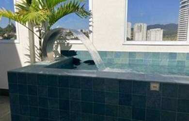 Imagem: O apartamento na cobertura possui 4 Dormitórios, 5 Banheiros