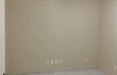 Imagem: O depósito possui 1 Vaga na garagem, 80m² de Área e está