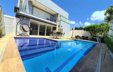 Imagem: A casa em condomínio possui 3 Dormitórios, 5 Banheiros, 4