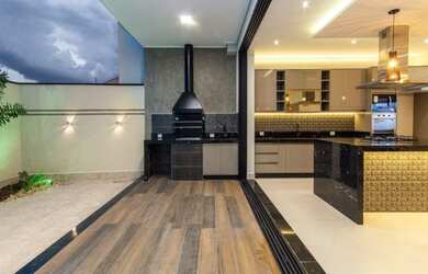 Imagem: A casa em condomínio possui 3 Dormitórios, 2 Banheiros, 3