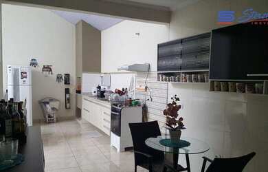 Imagem 1: Casa com 2 dormitórios, 172 m² - venda por R$ 460.000,00 ou aluguel por R$ 2.400,00/mês