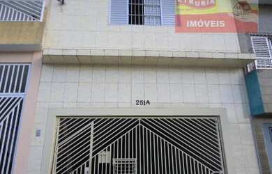 Imagem: A casa possui 3 Dormitórios, 3 Banheiros, 1 Vaga na garagem