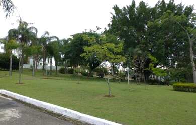 Imagem 9: Terreno de esquina condomínio para venda possui 570 metros quadrados