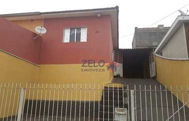 Imagem: A casa possui 2 Dormitórios, 1 Banheiro, 5 Vagas na garagem