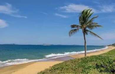 Imagem: A casa em condomínio possui 2 Dormitórios, 3 Banheiros, 2