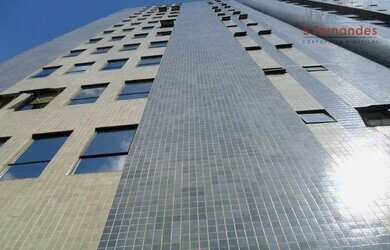 Imagem: O depósito possui 2 Vagas na garagem e 120m² de Área e está