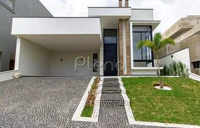 Imagem: A casa em condomínio possui 3 Dormitórios, 2 Banheiros, 4