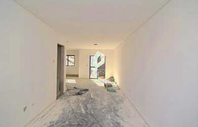 Imagem: A casa em condomínio possui 4 Dormitórios, 4 Banheiros, 2