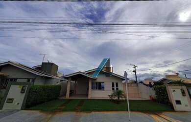 Imagem: A casa em condomínio possui 3 Dormitórios, 2 Banheiros, 2