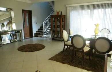 Imagem 12: CONDOMÍNIO GOLF VILLAGE. Piscina, Churrasqueira, VarandaeGuarda roupa